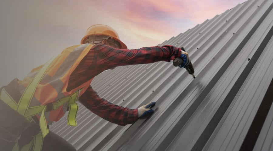 Professional gutter cleaning in Marlborough, CT